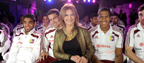 Ivonne Reyes con la Selección de Fútbol de Venezuela en Madrid