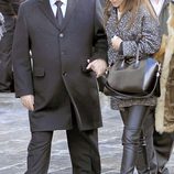 Paula Echevarría con su padre en el funeral de su abuela en Candás