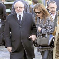 Paula Echevarría con su padre en el funeral de su abuela en Candás