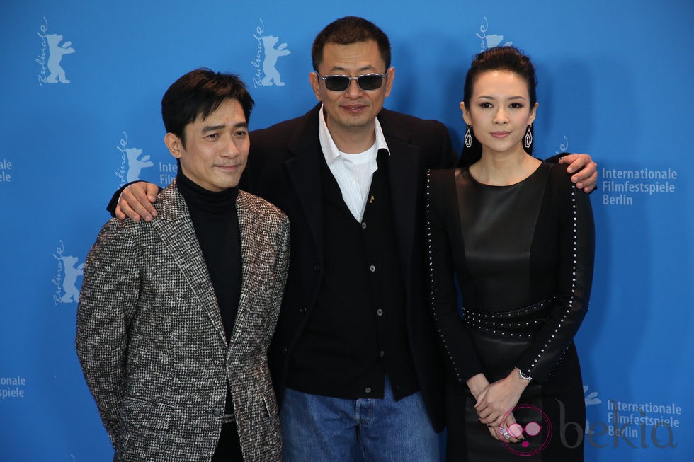 Tony Leung, Wong Kar-Wai y Zhang Ziyi en la presentación de 'The Grandmasters' en la Berlinale