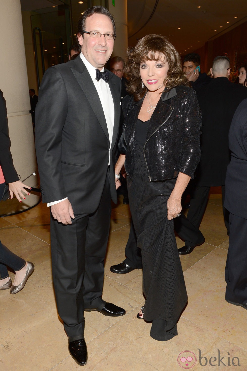 Joan Collins en la gala pre-Grammy 2013