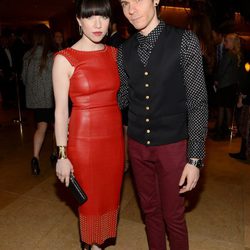 Carly Rae Jepsen y Matthew Koma en la gala pre-Grammy 2013