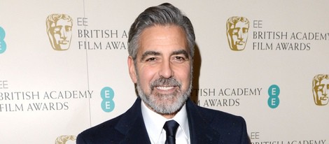 George Clooney en la alfombra roja de los BAFTA 2013