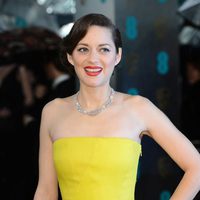 Marion Cotillard en la alfombra roja de los BAFTA 2013