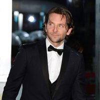 Bradley Cooper en la alfombra roja de los BAFTA 2013