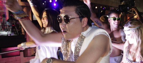 Psy actuando en los carnavales de río de Janeiro 2013