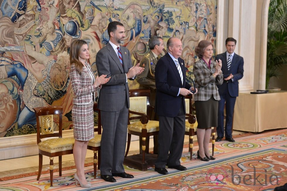 Los Reyes y los Príncipes Felipe y Letizia en la audiencia a la Selección Nacional de Balonmano