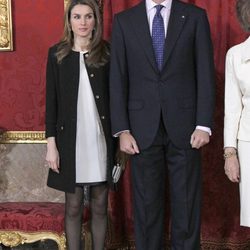 Los Príncipes Felipe y Letizia en el almuerzo en honor al presidente de Guatemala