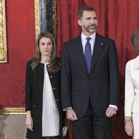 Los Príncipes Felipe y Letizia en el almuerzo en honor al presidente de Guatemala