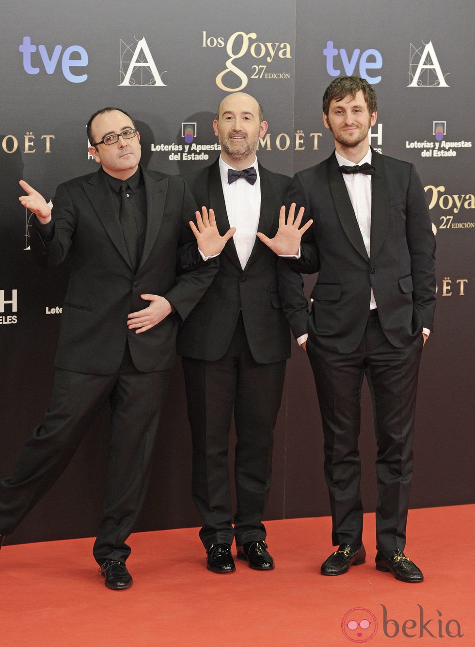 Carlos Areces, Javier Cámara y Raul Arévalo en la alfombra roja de los Goya 2013