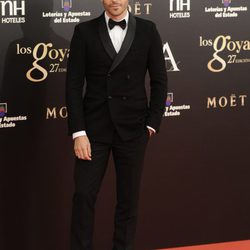 Miguel Ángel Silvestre en la alfombra roja de los Goya 2013