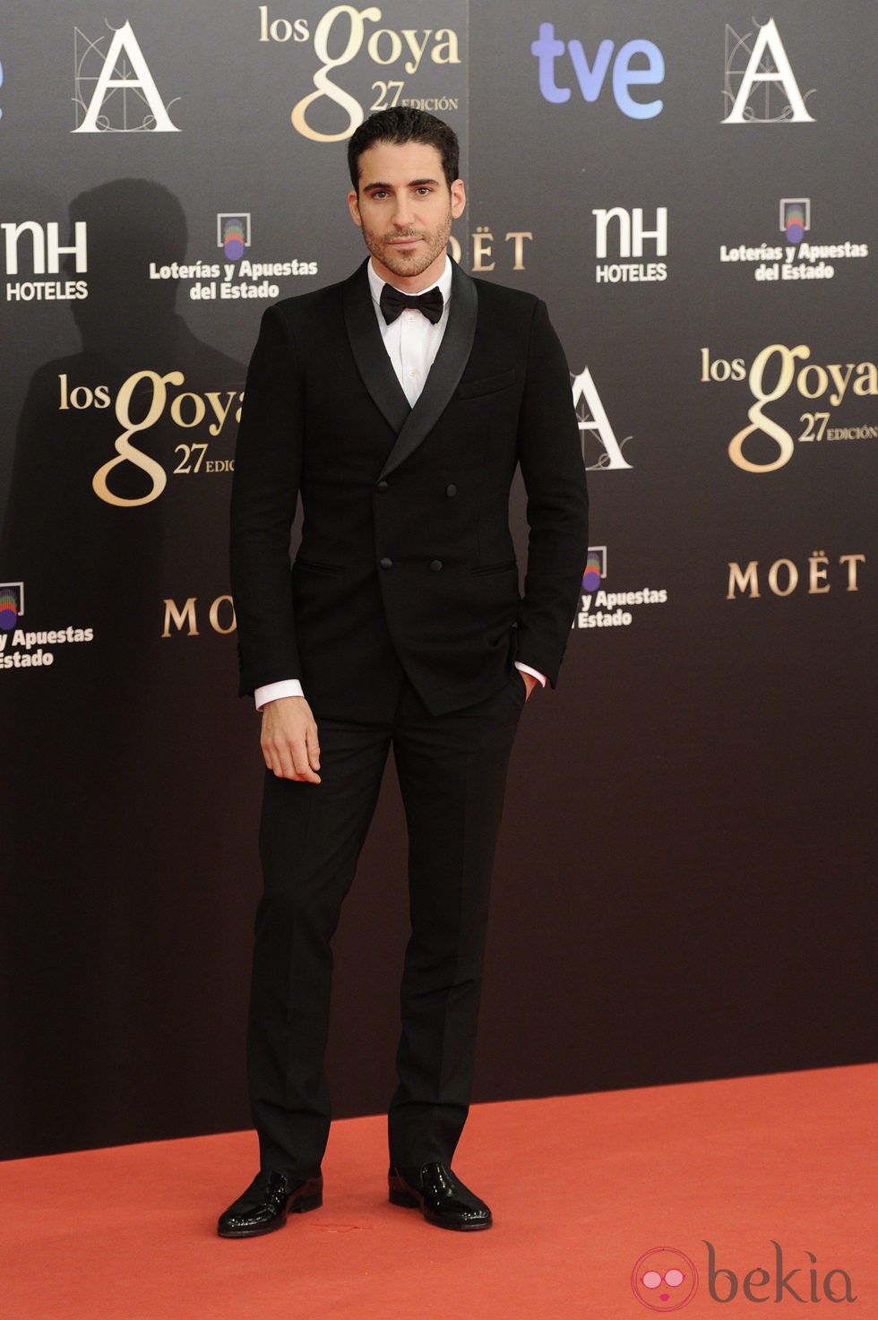 Miguel Ángel Silvestre en la alfombra roja de los Goya 2013