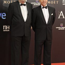 Enrique González Macho y José Ignacio Wert en la alfombra roja de los Goya