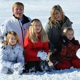 Guillermo y Máxima de Holanda con sus hijas en Austria