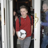 Brooklyn Beckham en el cumpleaños de su hermano Cruz