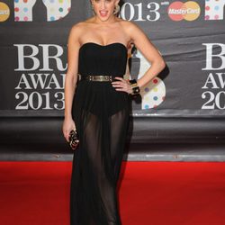 Ashley Roberts en los Brit Awards 2013