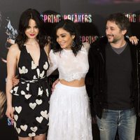 El director de 'Spring Breakers' y las protagonistas posan en Madrid