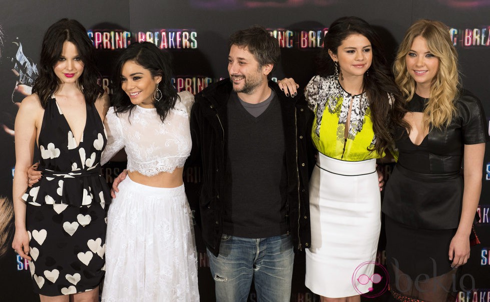 El director de 'Spring Breakers' y las protagonistas posan en Madrid