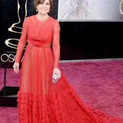 Sally Field en la alfombra roja de los Oscar 2013