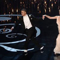 Channing Tatum y Charlize Theron bailando en los Oscar 2013