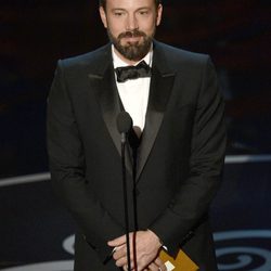 Ben Affleck presentando el Oscar 2013 a Mejor documental