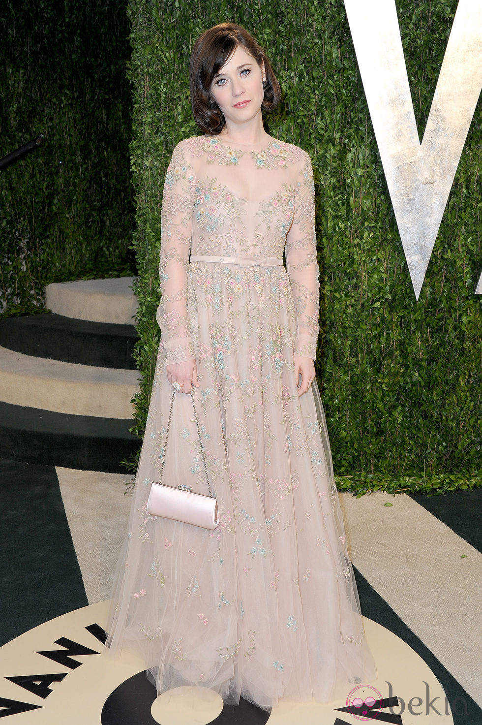 Zooey Deschanel en la fiesta post Oscar 2013 organizada por Vanity Fair