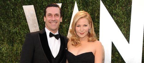 Jon Hamm y Jennifer Westfeldt en la fiesta post Oscar 2013 organizada por Vanity Fair