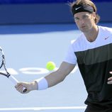 Carlos Moyá disputando el torneo Delray Beach de Florida