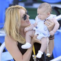 Carolina Cerezuela con su hijo Carlos en el torneo de tenis de Delray Beach