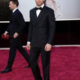 Chris Pine en la alfombra roja de los Oscar 2013