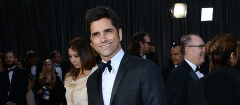 John Stamos en la alfombra roja de los Oscar 2013