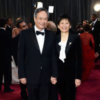 Ang Lee y Jane Lin en los Oscar 2013