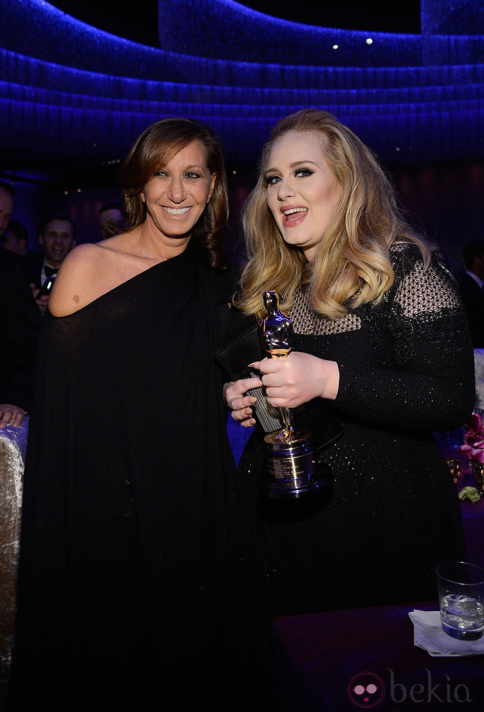 Donna Karan y Adele en la fiesta Governors Ball tras los Oscar 2013