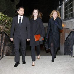 Manuel Martos, Amelia Bono y Ana Rodríguez en el funeral de María Gamboa Moreno