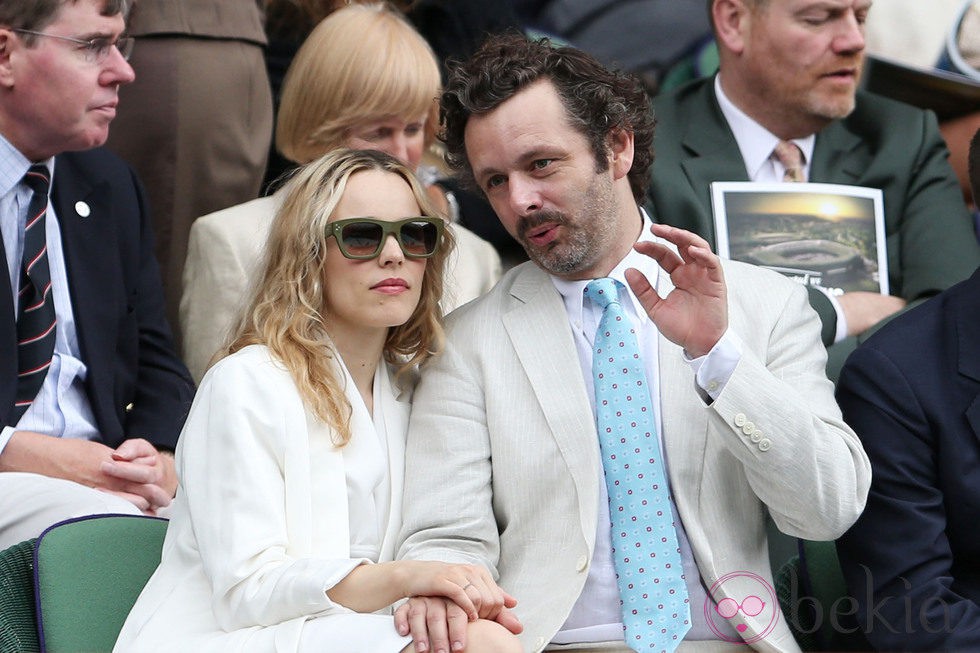 Rachel McAdams y Michael Sheen en el torneo de Wimbledon en 2012