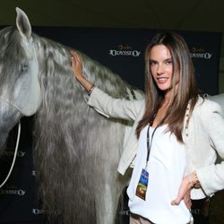 Alessandra Ambrosio en el espectáculo ecuestre Odysseo