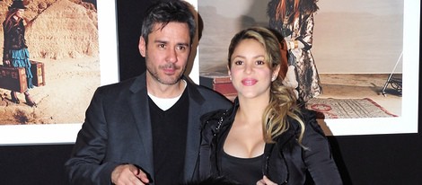 Jaume de Laiguana con Shakira en la inauguración de su exposición