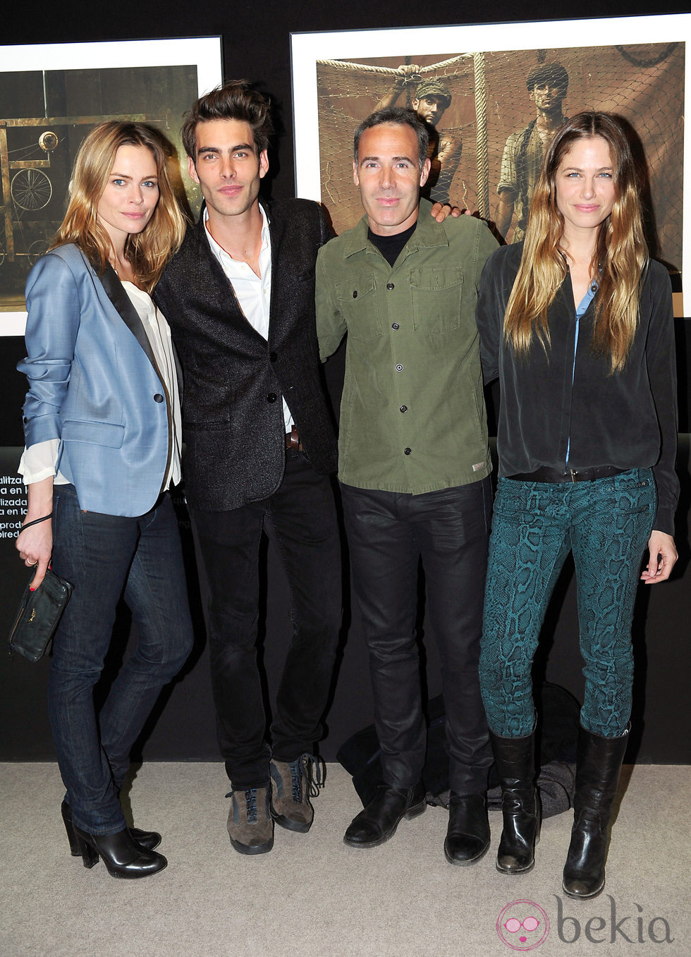 Verónica Blume, Jon Kortajarena, Álex Corretja y Martina Klein en la exposición de Jaume de Laiguana