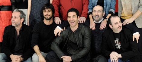 Willy Toledo, Hugo Silva, Miguel Ángel Silvestre, Javier Cámara y Carlos Areces en la presentación de 'Los amantes pasajeros' en Madrid