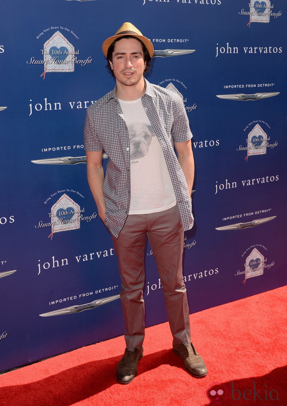 Ben Feldman en la fiesta solidaria de John Varvatos en Los Ángeles