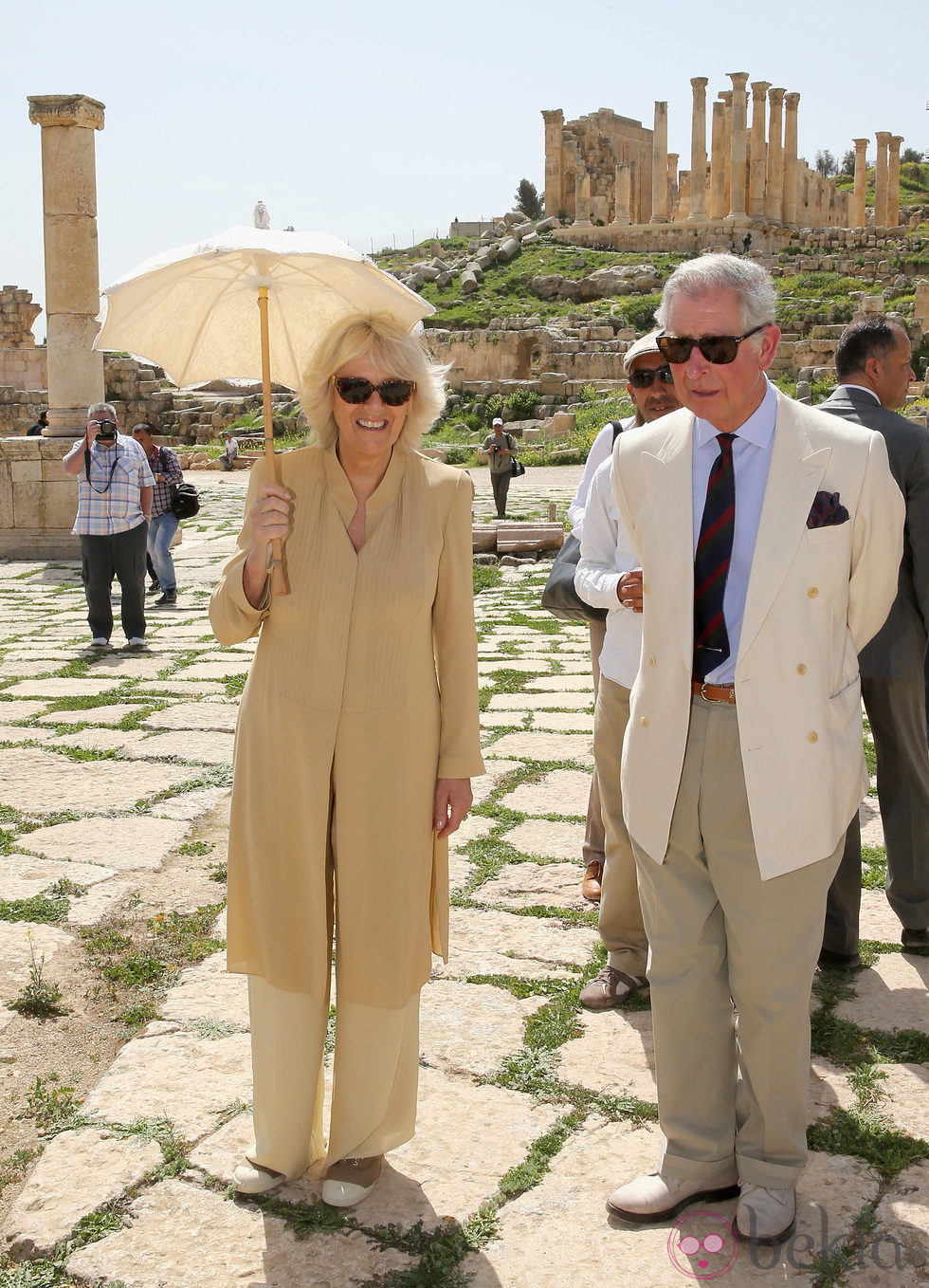 El Príncipe Carlos y Camilla Parker en las ruinas de Jerash en Jordania