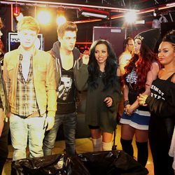 Union J y Little Mix antes de su reto del Red Nose Day 2013