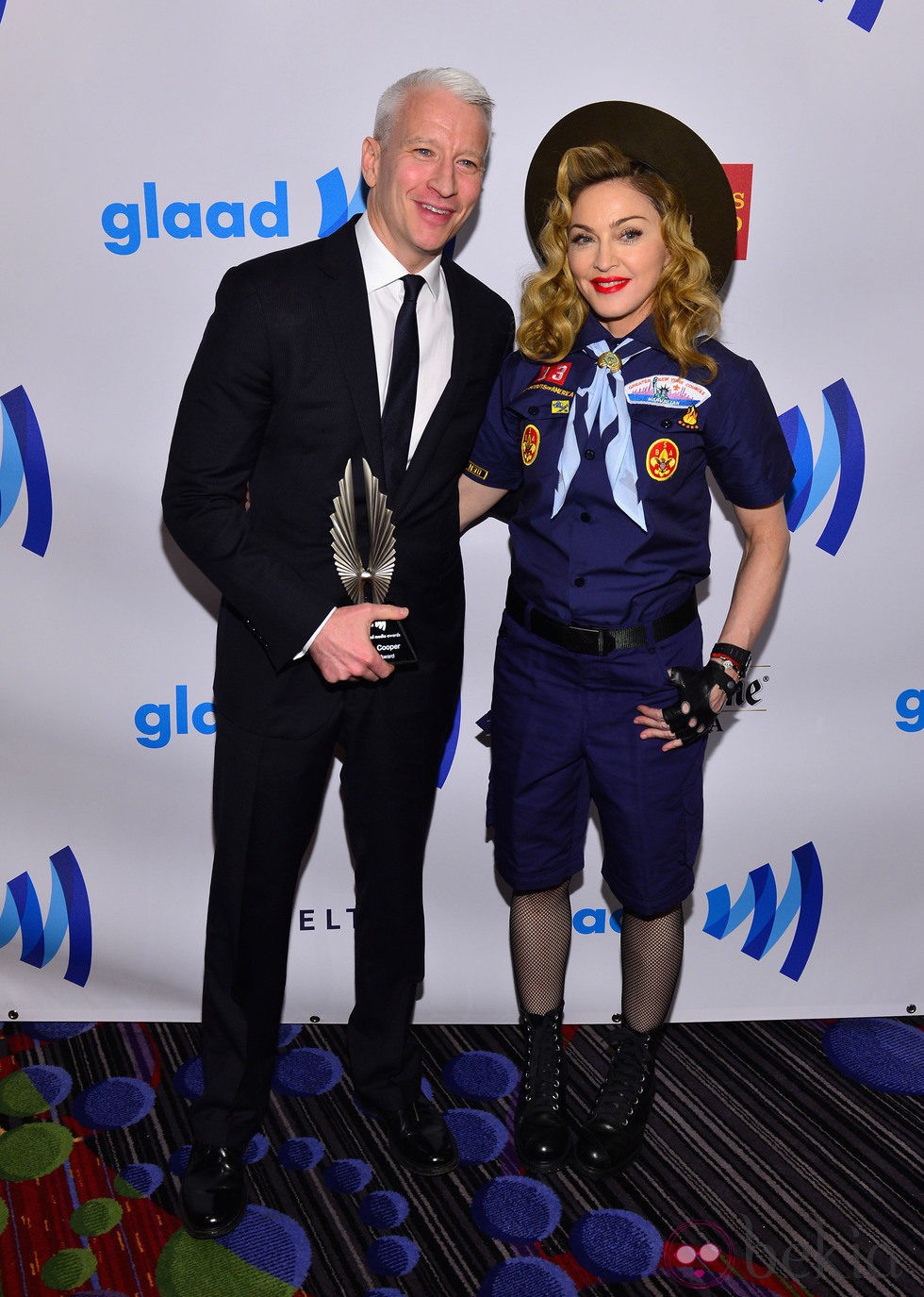 Madonna y Anderson Cooper en la 24 edición anual de los GLAAD Media Awards