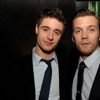 Max Irons y Jake Abel en el estreno de 'The Host' ('La Huésped') en Los Angeles