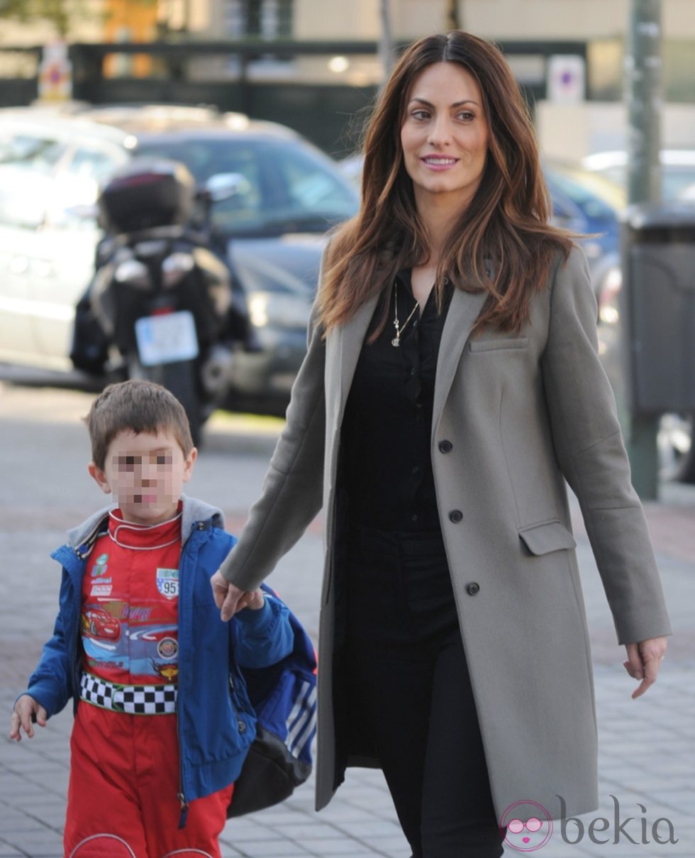 Nagore Aranburu con su hijo Jon Alonso