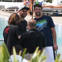 Michael Phelps se divierte en Miami con unos amigos