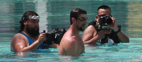 Michael Phelps en el agua durante sus vacaciones