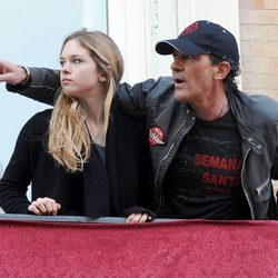 Antonio Banderas y su hija Stella del Carmen en la Semana Santa de Málaga 2013