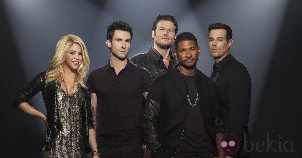 Shakira, Adam Levine, Blake Shelton, Usher y Carson Daly en 'The Voice'