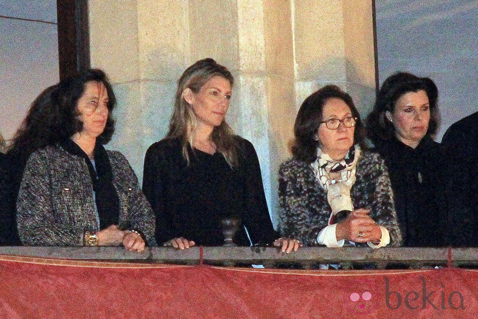 Patricia Rato disfruta de las procesiones del Miércoles Santo de la Semana Santa de Sevilla 2013